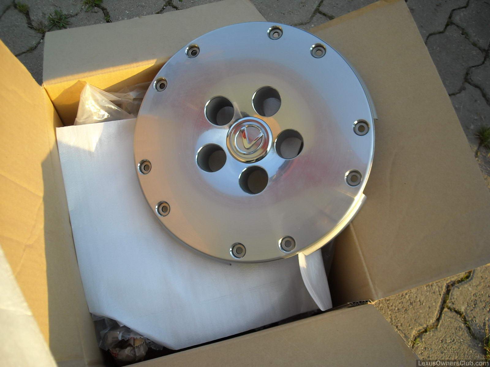 new SC wheelcovers :) ebay roolz :) thx
