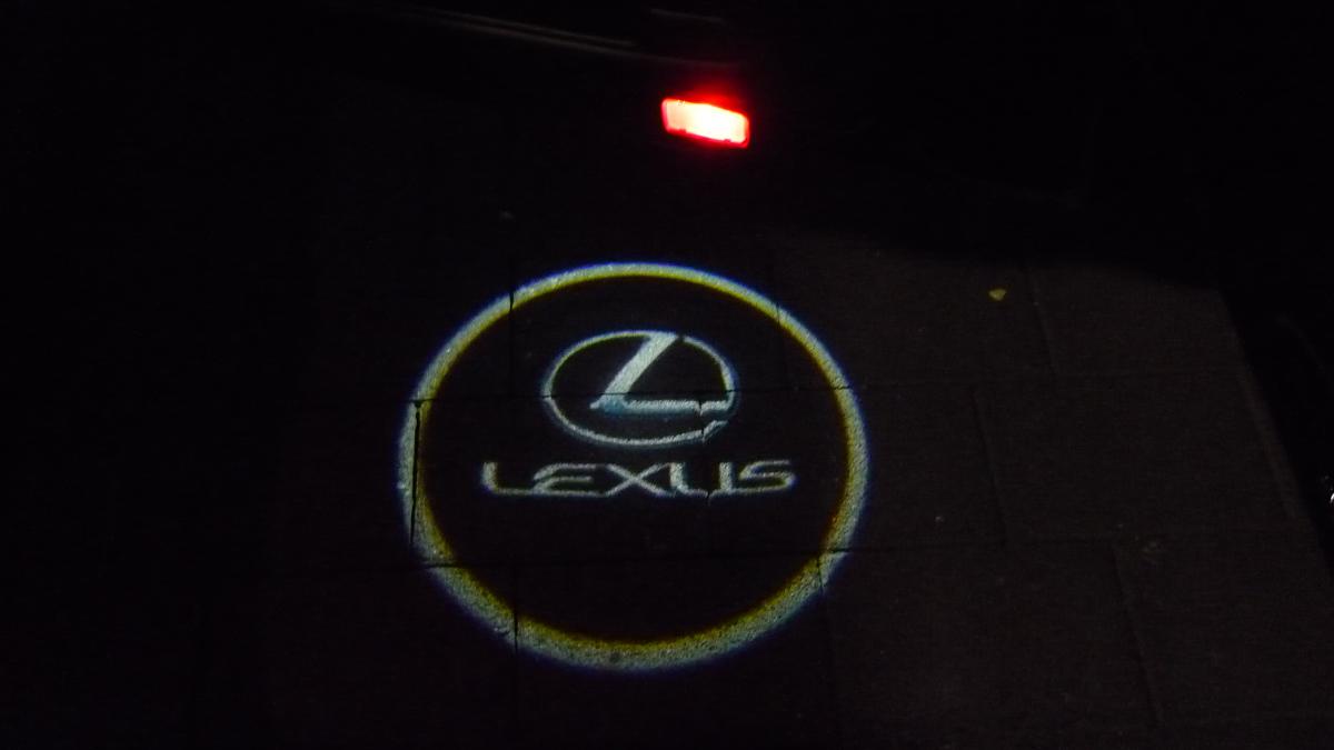 Lexus Einstiegsbeleuchtung Licht Projektor